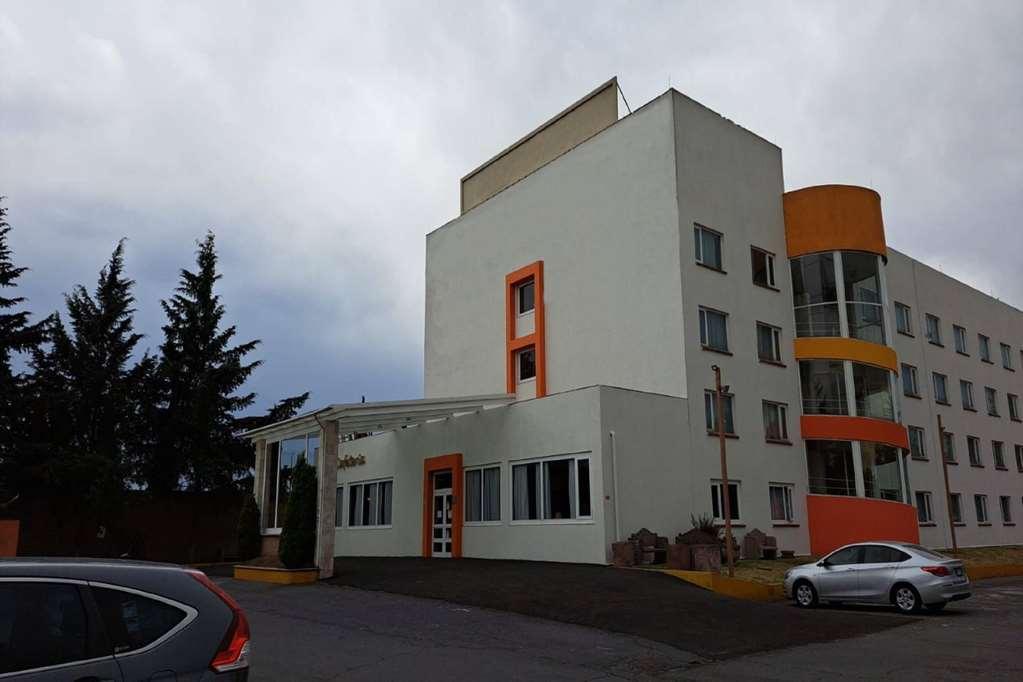Howard Johnson By Wyndham Toluca Eksteriør bilde