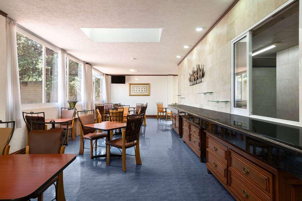 Howard Johnson By Wyndham Toluca Fasiliteter bilde