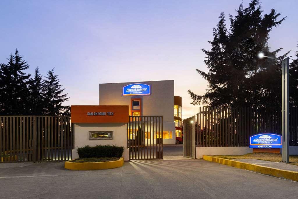 Howard Johnson By Wyndham Toluca Eksteriør bilde